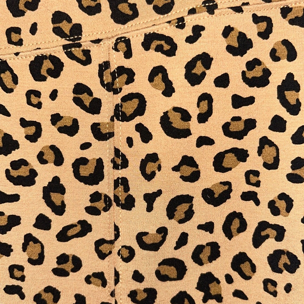 Old Navy Stevie leopard leggings - Picture 5 of 7